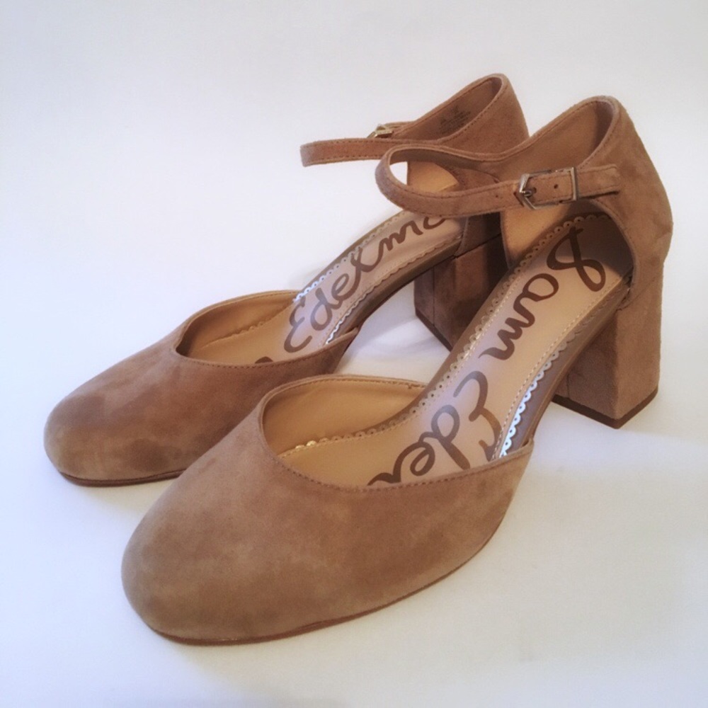 ⬇️$68 Sam Edelman Oatmeal Clover Block Heels